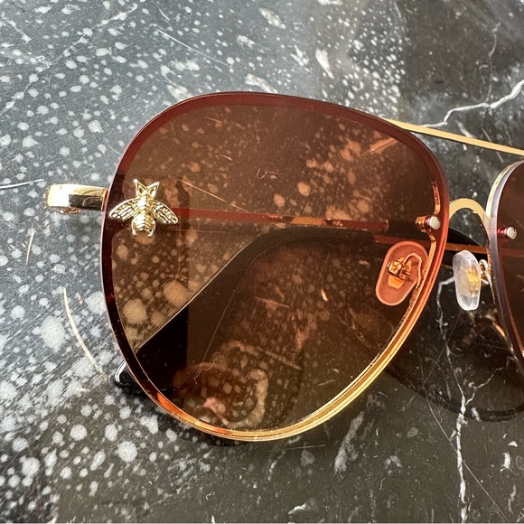 BEE ♡ Aviators Sunglasses - Picture 4 of 6